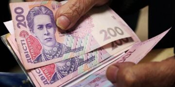 Українці можуть отримати 19 400 гривень “Зимової підтримки”: хто має право