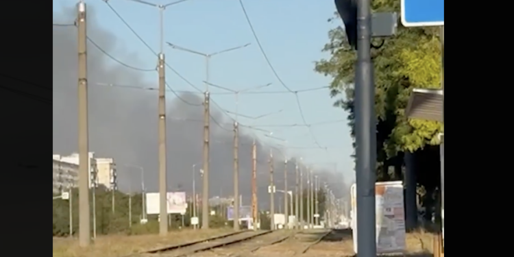 Зеленський повідомив про удари по НПЗ у Рязані, Пермському краї та Татарстані 1 Зеленський повідомив про удари по НПЗ у Рязані, Пермському краї та Татарстані