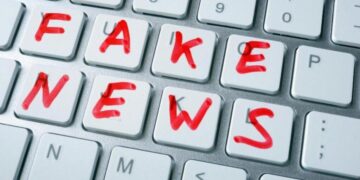 Росія поширює фейк про підготовку Україною теракту проти дипломатів Великої Британії – ЦПД