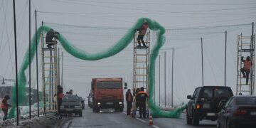 Кабмін спрямує сотні мільйонів на антидроновий захист доріг: кошти отримають прифронтові області