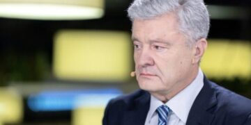 Порошенко: атака на київські аеропорти показує реальне ставлення Путіна до мирних переговорів