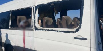РФ атакувала рейсовий автобус на Нікопольщині: є загиблі і поранені