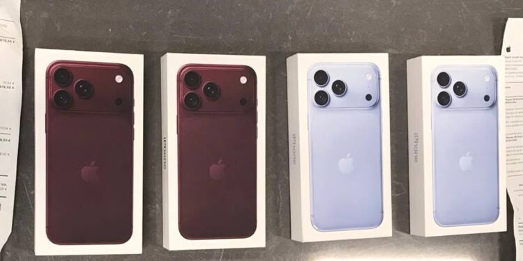 На Львівщині вилучили першу контрабанду iPhone 18: що відомо 1 На Львівщині вилучили першу контрабанду iPhone 18: що відомо