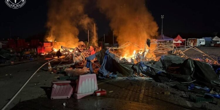 Росіяни вдарили по ринку Столичний на Київщині: дві людини загинули, ще 10 поранені 1 Росіяни вдарили по ринку “Столичний” на Київщині: дві людини загинули, ще 10 поранені