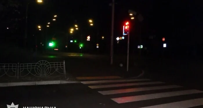У Києві двоє підлітків напали на перехожого: забрали телефони, гроші та документи 1 У Києві двоє підлітків напали на перехожого: забрали телефони, гроші та документи