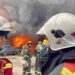 В Омську атакували найбільший НПЗ Росії: над заводом здійнявся дим