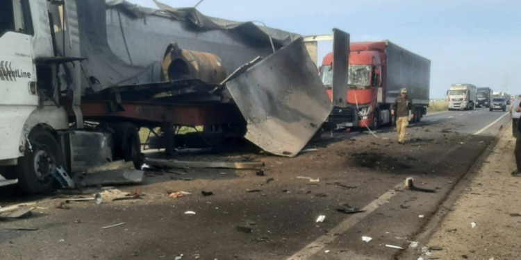Росіяни атакували автодорогу на Одещині: є постраждалі