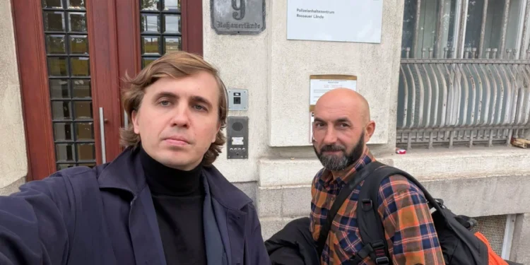 Затримання Ткача у Відні: журналіст розповів, які звинувачення йому висунули 1 Затримання Ткача у Відні: журналіст розповів, які звинувачення йому висунули