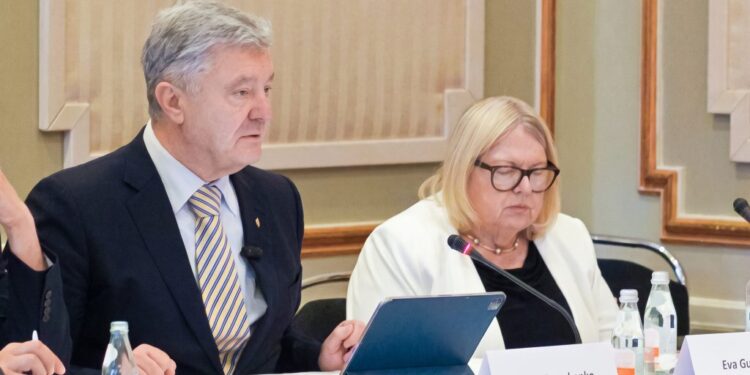Порошенко на безпековій конференції у Вісбі: Путін сприймає поступки як слабкість
