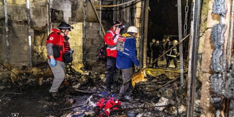 РФ атакувала Україну ракетою та 121 дроном: є влучання у кількох областях 1 РФ атакувала Україну ракетою та 121 дроном: є влучання у кількох областях