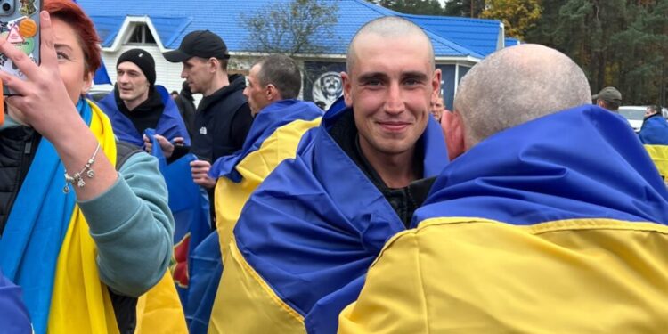 За формулою 270 на 270: Україна та Росія провели обмін військовополоненими 1 За формулою 270 на 270: Україна та Росія провели обмін військовополоненими