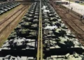 Росія накопичує техніку поблизу кордонів з країнами НАТО 14 Росія накопичує техніку поблизу кордонів з країнами НАТО
